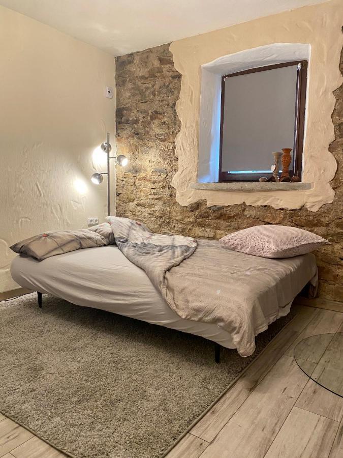 Eifelstein, Apartment Mit Whirlpool Und Ofen Dahlem  Екстериор снимка